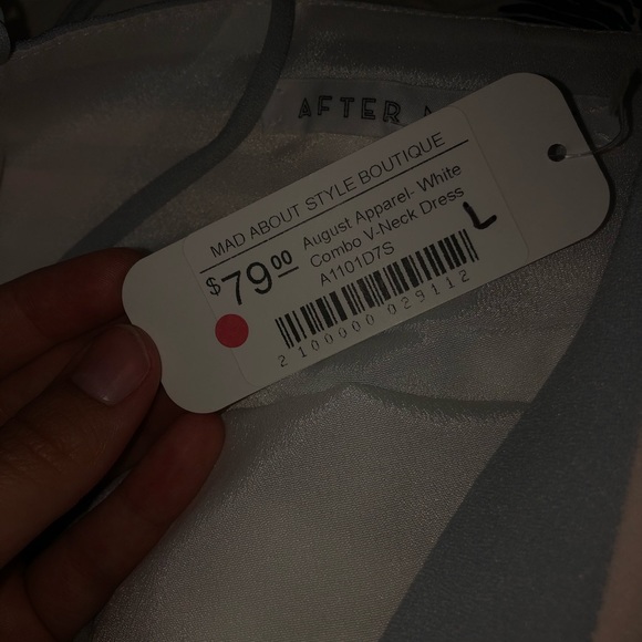 White summer dress with pink and blue details - Picture 6 of 8